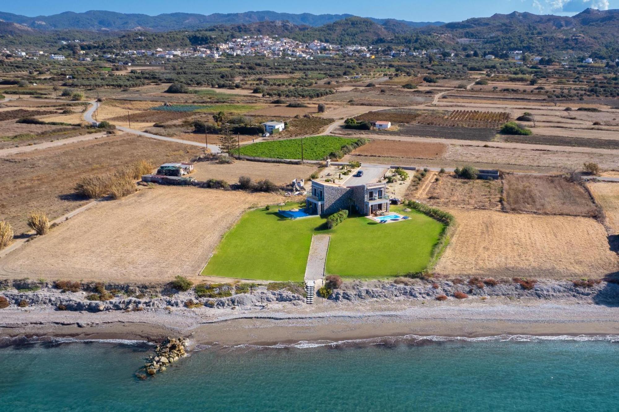 Diagoras & Attalos Villa *
